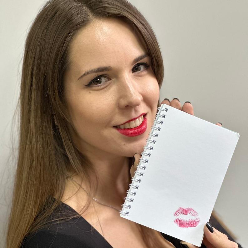 Custom Lip Kiss Keychain with Name Tag Engraved Lip Print Keychain Personalized Couples Keychain Romantic Anniversary Gift for Boyfriend