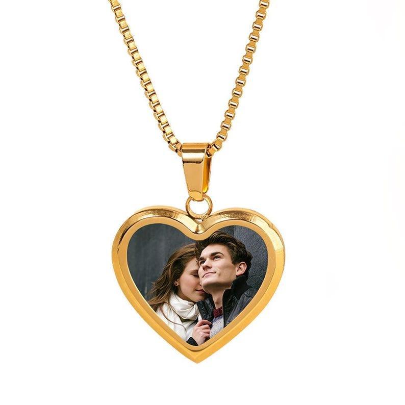 Mother's Day Gifts Custom Photo Hidden Heart Magic Necklace Personalized Cold Concealed Photo Necklace Heat Reveal Picture Necklace Gifts for Her