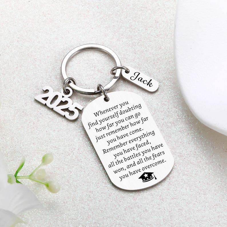 Personalized Graduation Keychain, Class of 2025 Gifts, So Proud of You Grad Decor, Inspirational Graduation Gifts in Bulk for Women Men Him