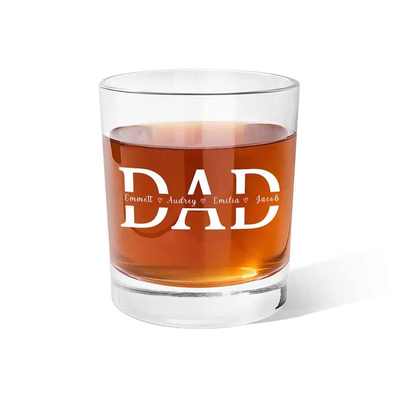 Custom Whiskey Glass for Dad - Personalized 10oz Bourbon Glass with Kid's Name, Alcohol Gift for Father's Day, Grandpa or Son
