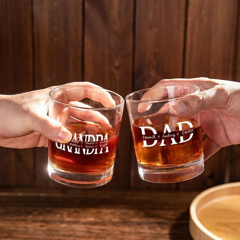Custom Whiskey Glass for Dad - Personalized 10oz Bourbon Glass with Kid's Name, Alcohol Gift for Father's Day, Grandpa or Son