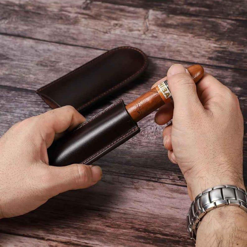 Personalized Leather 1-Slot Cigar Case Custom Engraved Single Cigar Holder Premium Leather Gift for Him