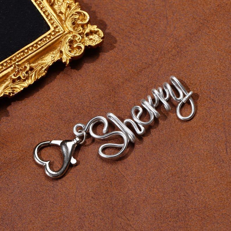 Personalized Heart Keychain Customizable Wire Name Keychain Handmade Heart Bag Charm with Custom Initials