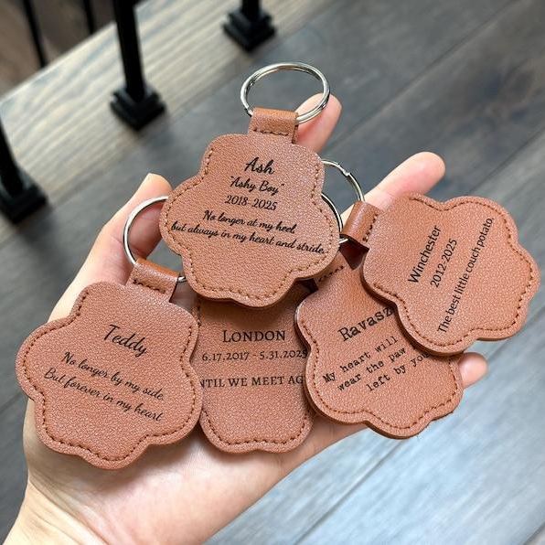 Personalized Leather Pet Hair Memorial Keychain Custom Pet Fur Keepsake Pet Loss Gift Dog Cat Remembrance Keyring