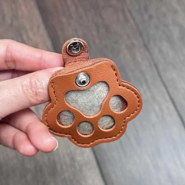 Personalized Leather Pet Hair Memorial Keychain Custom Pet Fur Keepsake Pet Loss Gift Dog Cat Remembrance Keyring