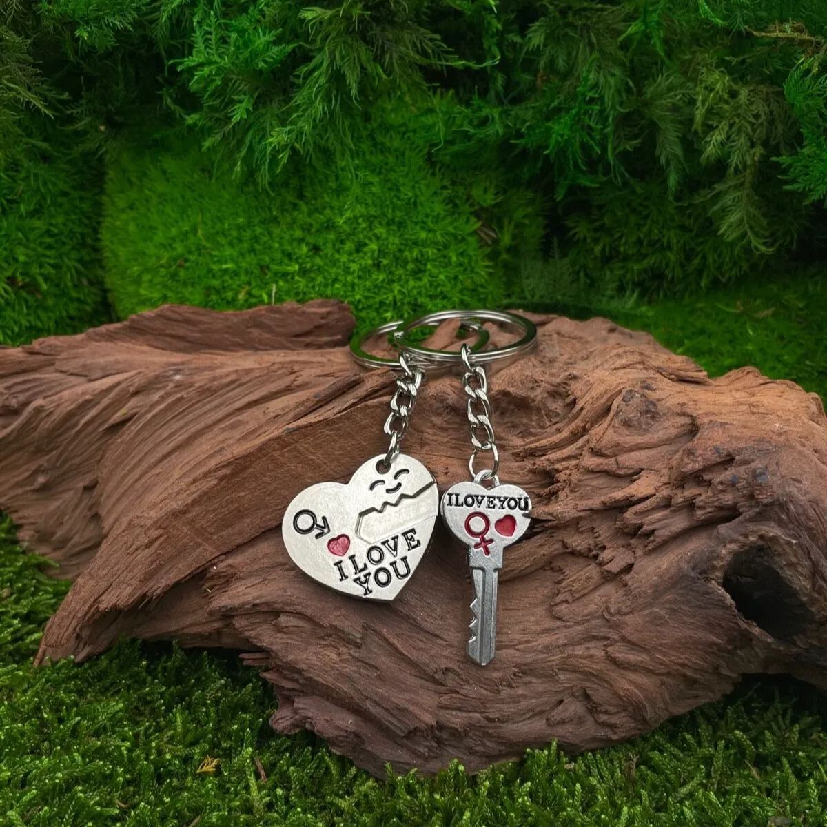 Love Key Matching Keychain Set  Heart & Couple Keychain – Romantic Metal Pendant Gift for Lovers
