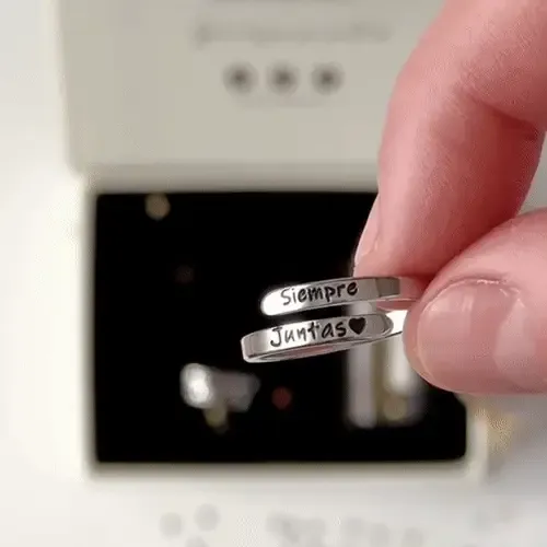 Customizable Spiral Ring with Dual Name Engraving – Meaningful Gift Jewelry