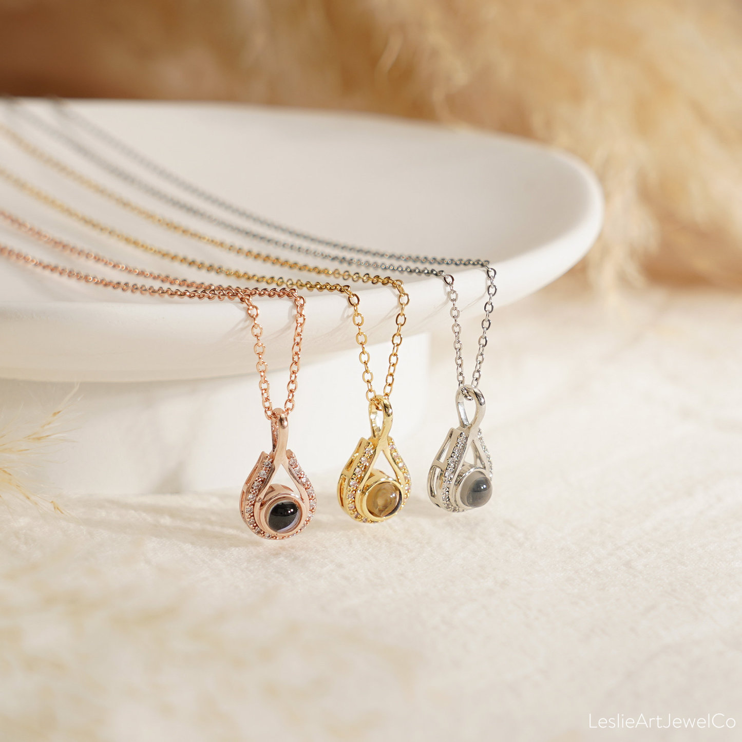 Customized Photo Projection Necklace Personalized Teardrop Necklace with Photo Projection In Loving Memory Projection Pendant Necklace