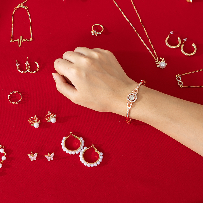 Festive Christmas Jewelry Surprise Blind Box  Mystery Holiday Gift Set with Necklaces, Bracelets & Earrings for Women