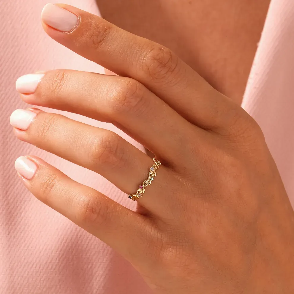 Custom Wrapped Vine Family Ring – 1–6 Birthstones for Children For mother gifts