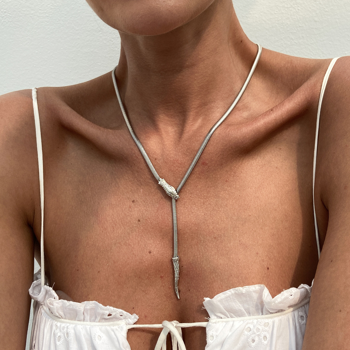 Elegant Snake Pendant Adjustable Necklace Vintage Cobra Chain Choker Gothic Punk Snake Pendant Necklace Gift for Her