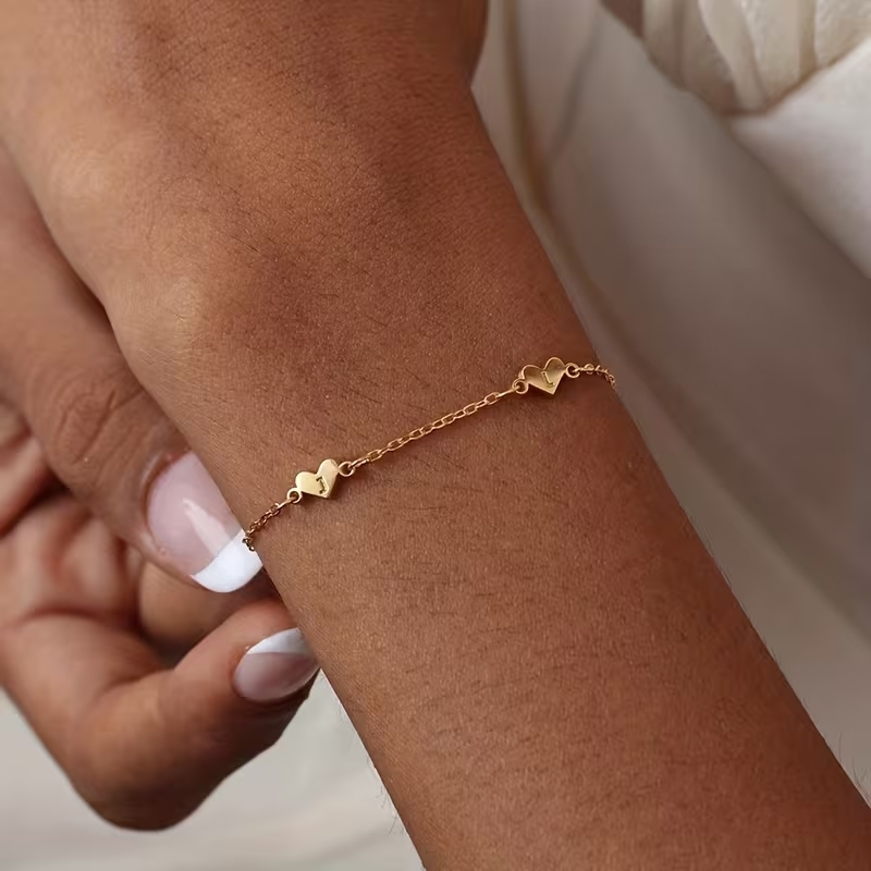 Custom Personalized Initials Heart-Shaped Bracelet Plated Custom English Name & Initials Minimalist Friendship Jewelry for Women, Mother'S Day & Christmas Gift
