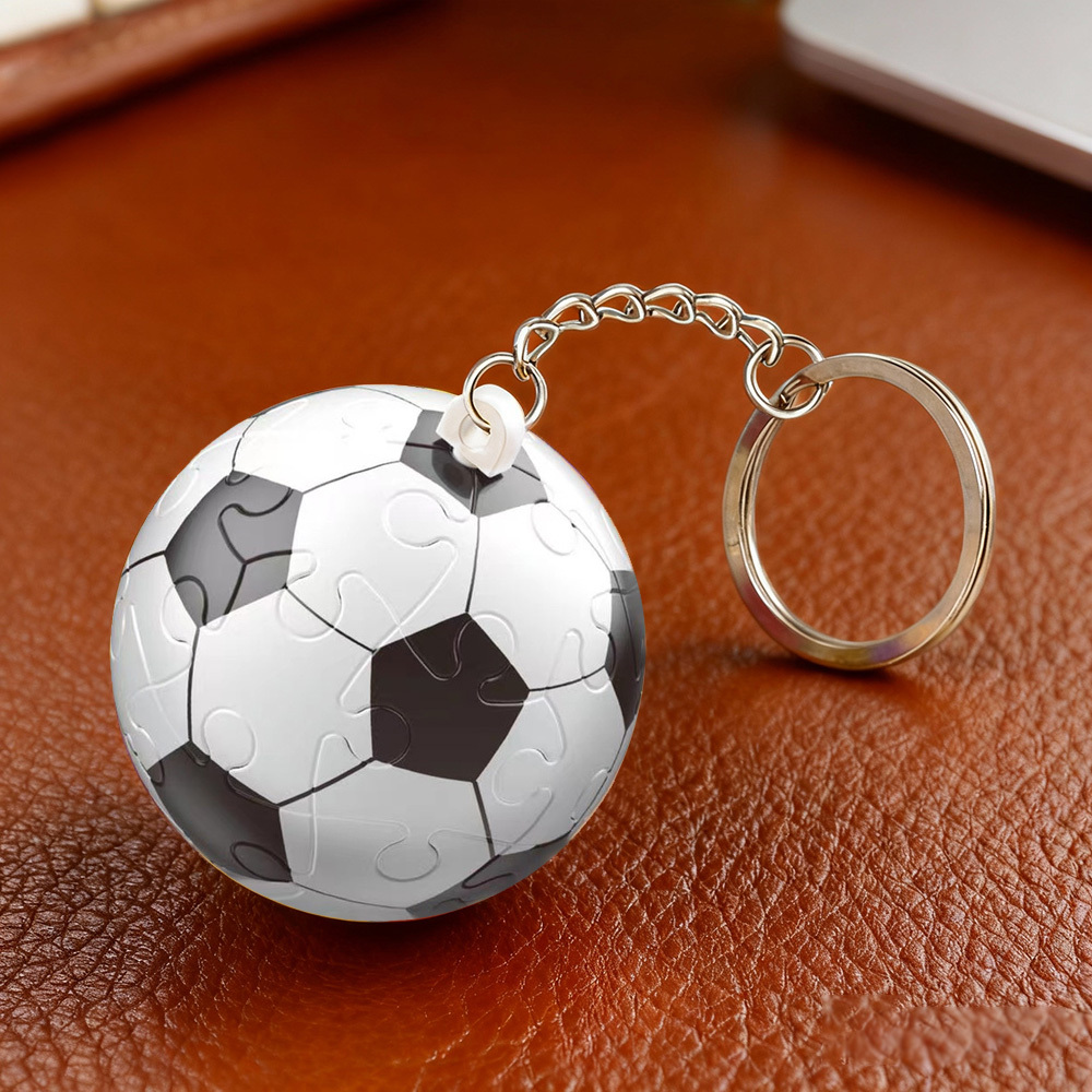 3D Puzzle Ball Keychain Sports Ball Puzzle Keyring Mini Soccer Basketball Globe Keychain Funny 3D Spherical Puzzle Keychain