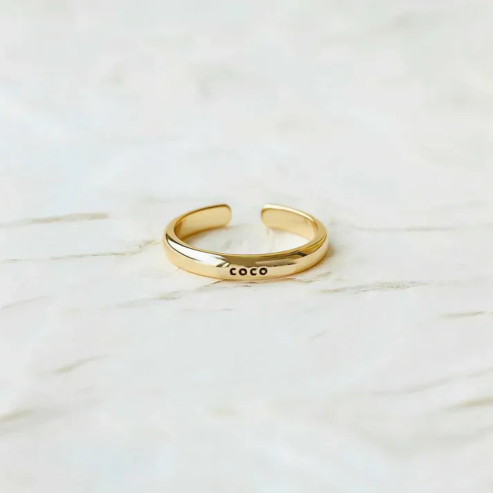 Custom Name Ring for Girlfriend or Wife – Romantic Meaningful Valentine’s Gift