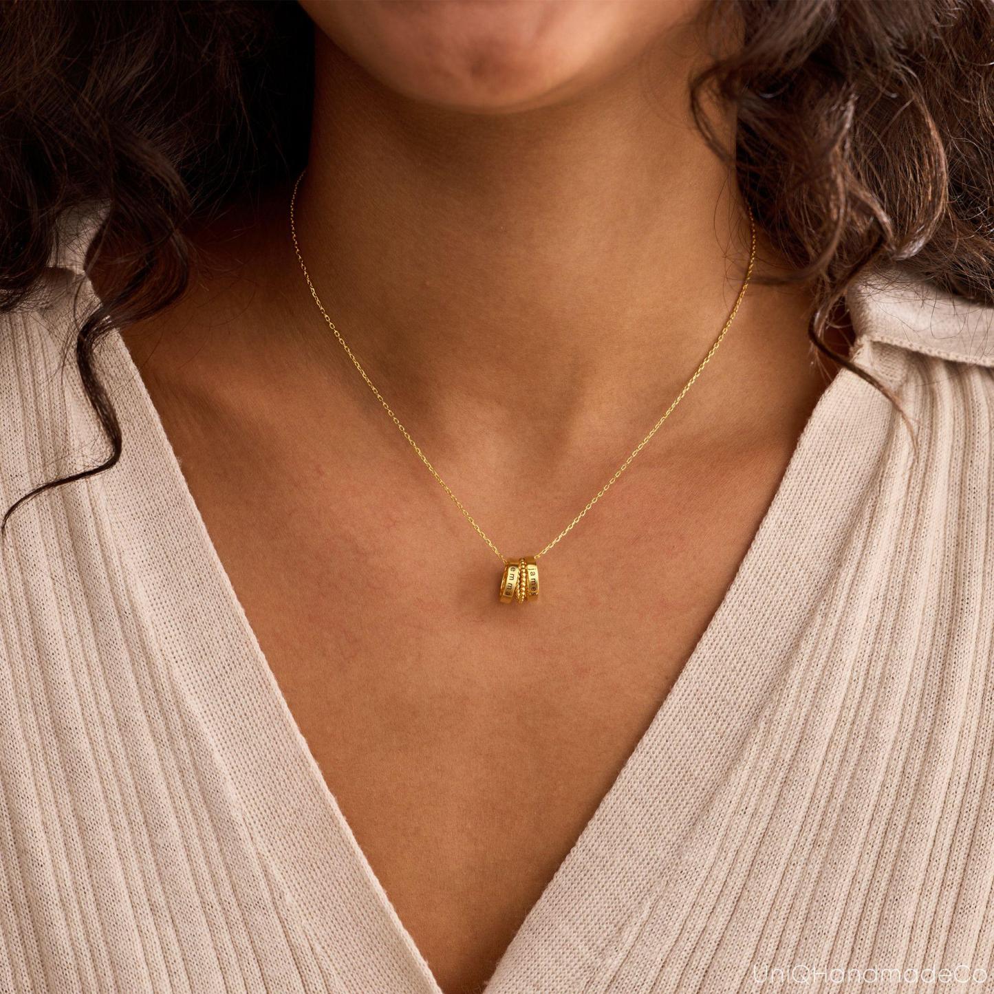 Personalized Two Names Engraved Circle Name Necklace Custom Family Name Circle Pendant Gift For Her