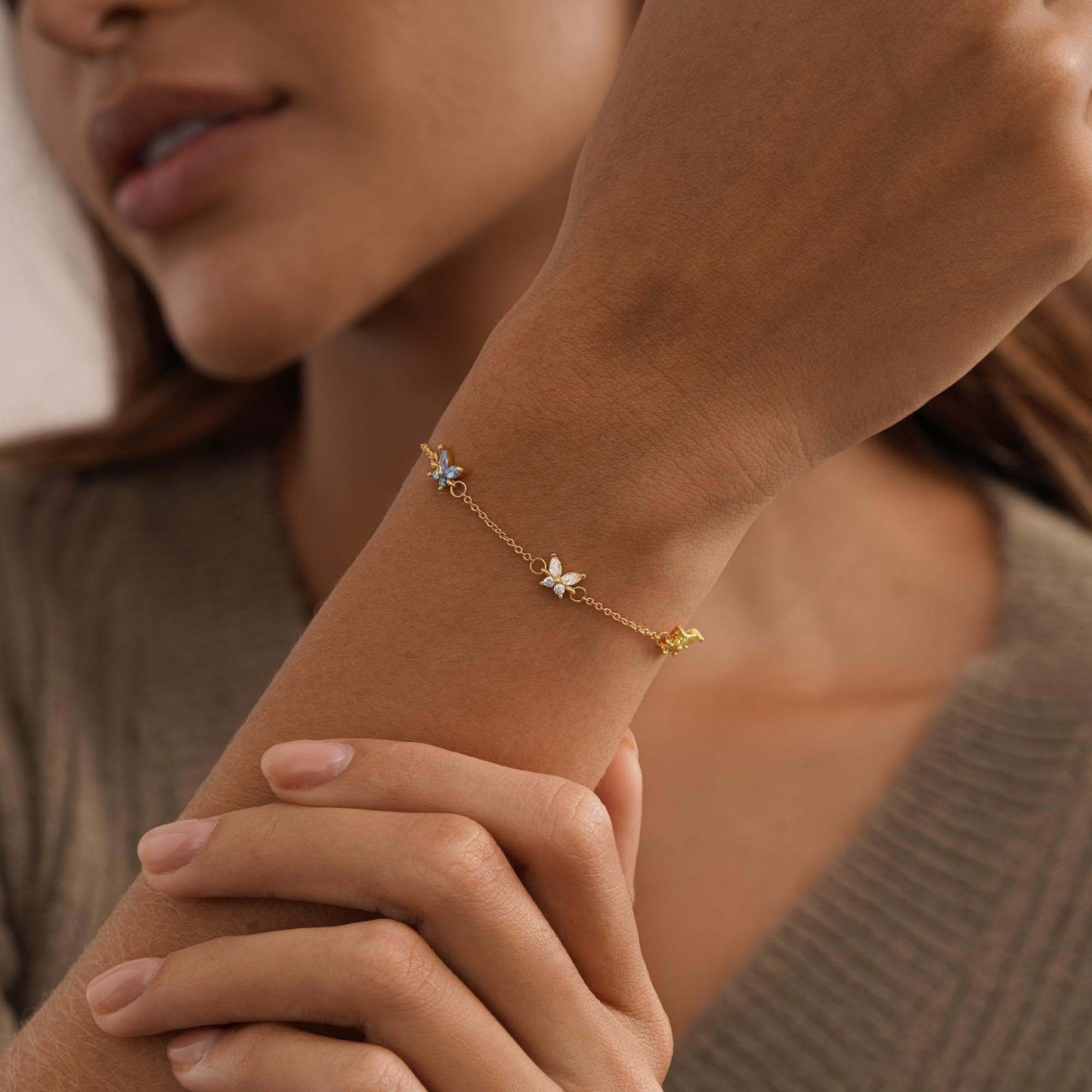 Personalized Butterfly Birthstone Bracelet Custom 1 to 5 Birthstones Jewelry Custom Family Members Names Bracelet Custom Gift for Mom Mother's Day Gift for Wife