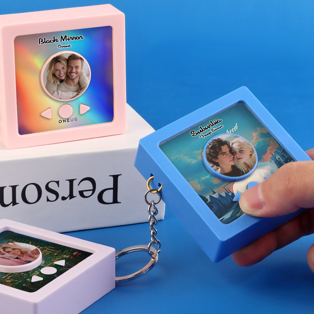 Personalized Photo Music Album Keychain Voice Recorder Custom Song Keychain with Picture and Album Art Mini Record Player Keychain