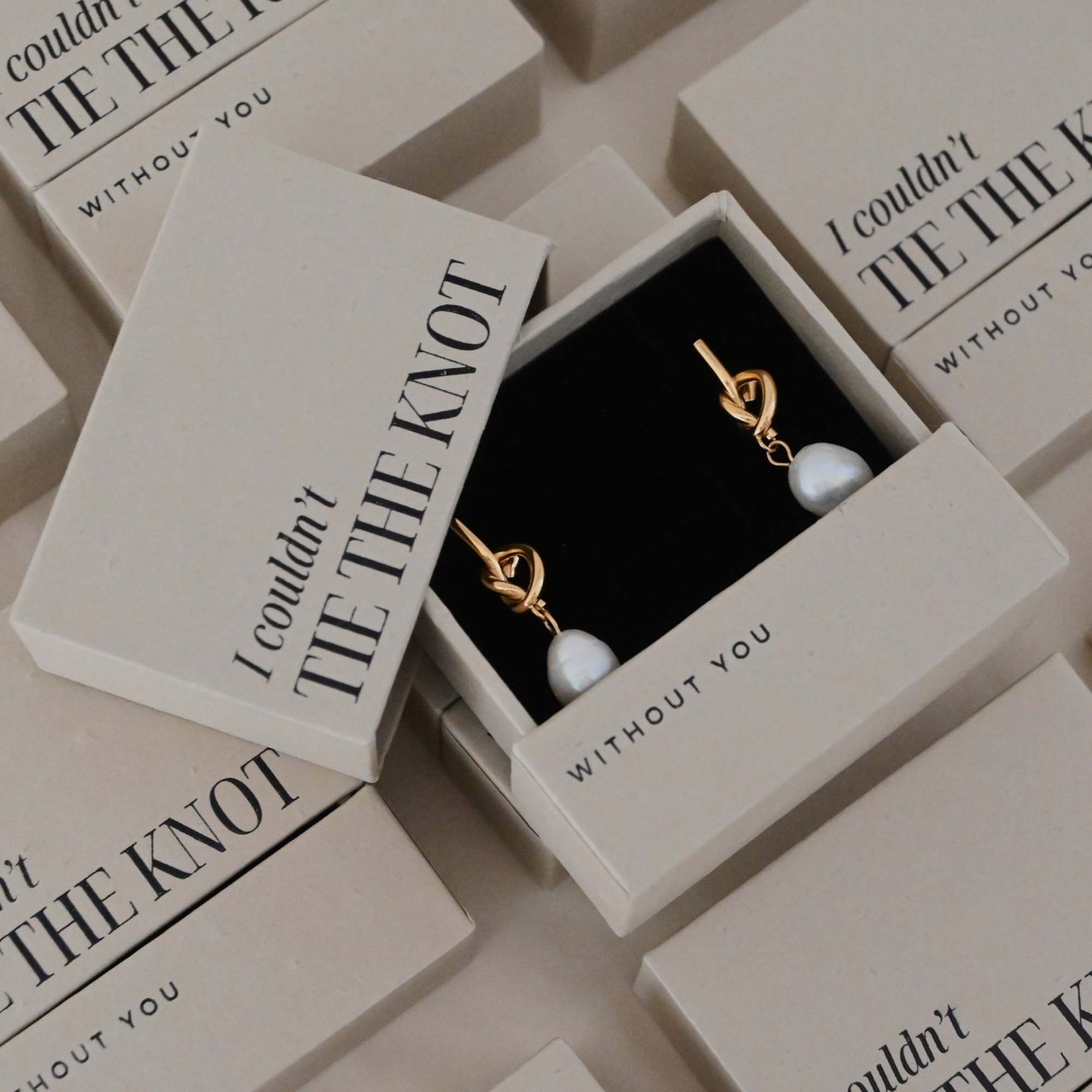 Heart Knot Jewelry for Mom Minimalist Necklace Bracelet and Earrings Minimalist Heart Jewelry Set Mother's Day Gift for Wife