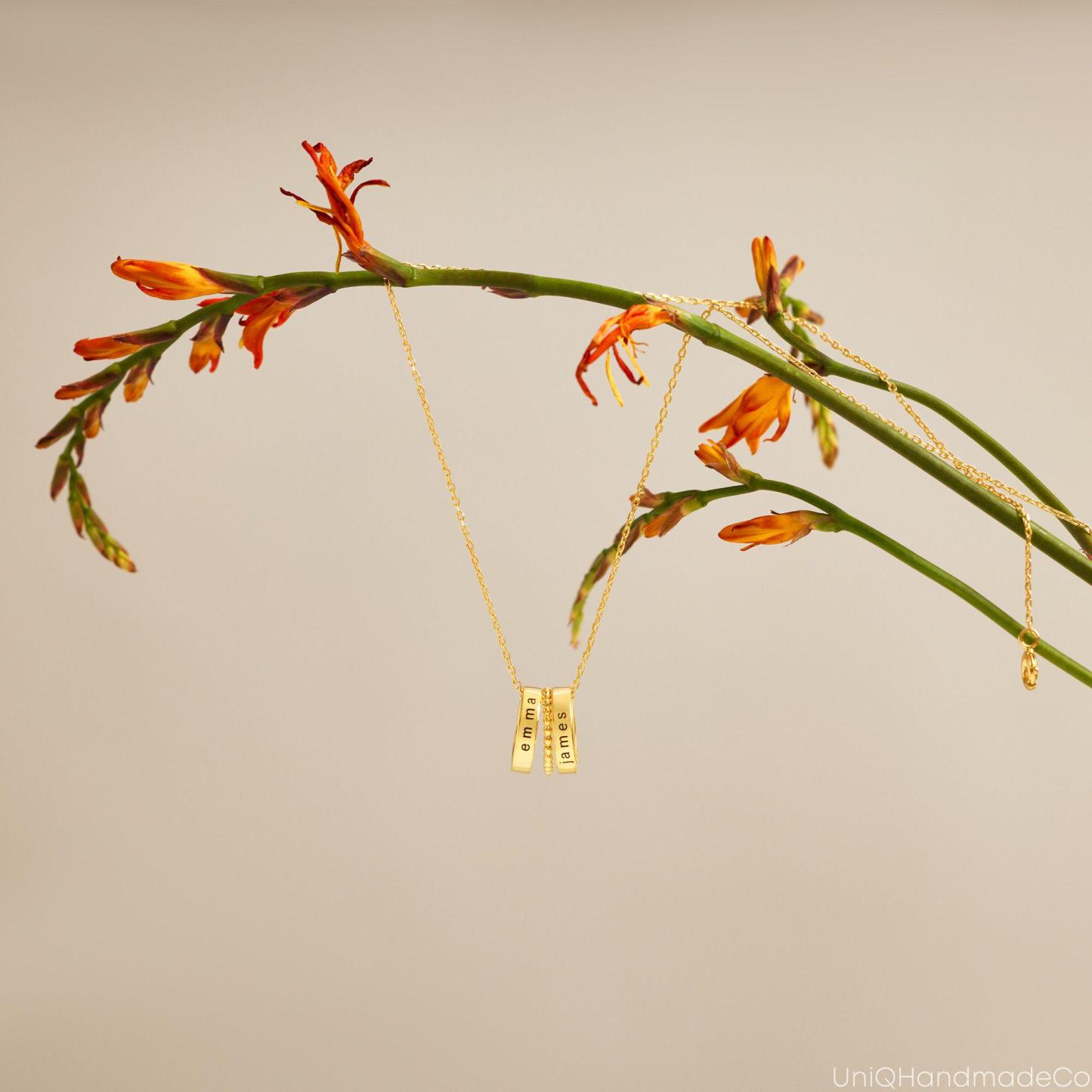 Personalized Two Names Engraved Circle Name Necklace Custom Family Name Circle Pendant Gift For Her