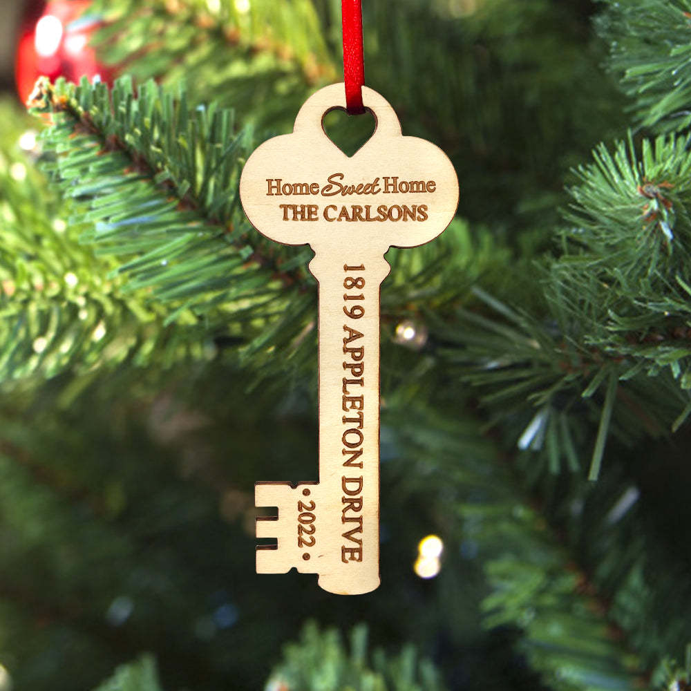 Personalized New Home Christmas Ornament Wooden Key Decoration for Housewarming Gift - yournamenecklaceau