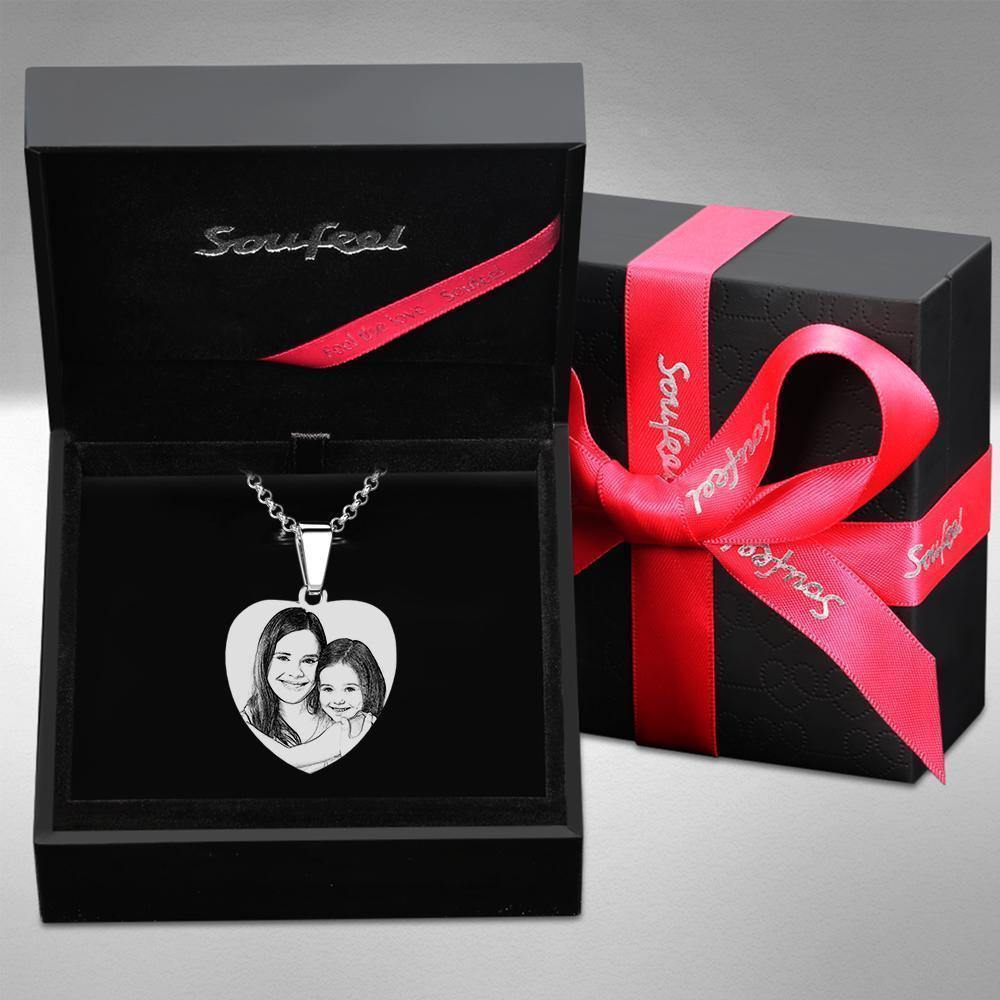 Photo Engraved Tag Necklace Heart-shaped with Engraving Stainless Steel Gifts for Mom - yournamenecklace