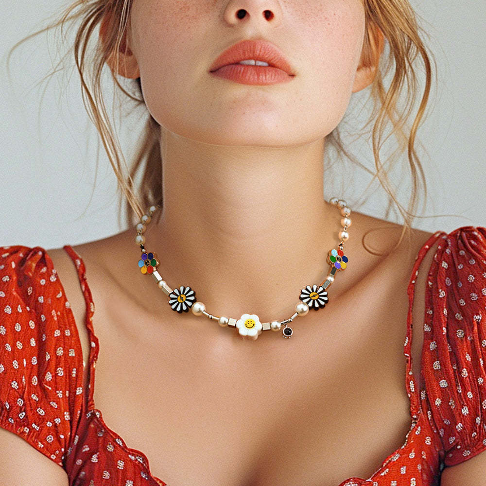 Custom Projection Neckalce Daisy Smile Funny Colorful Gift - yournamenecklaceau