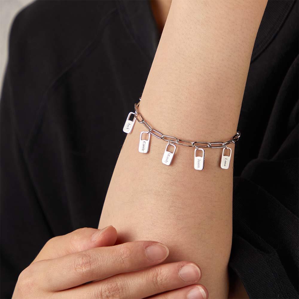 Rory Chain Link Bracelet with 1-6 Charms Custom Family Names Bracelet - yournamenecklaceau
