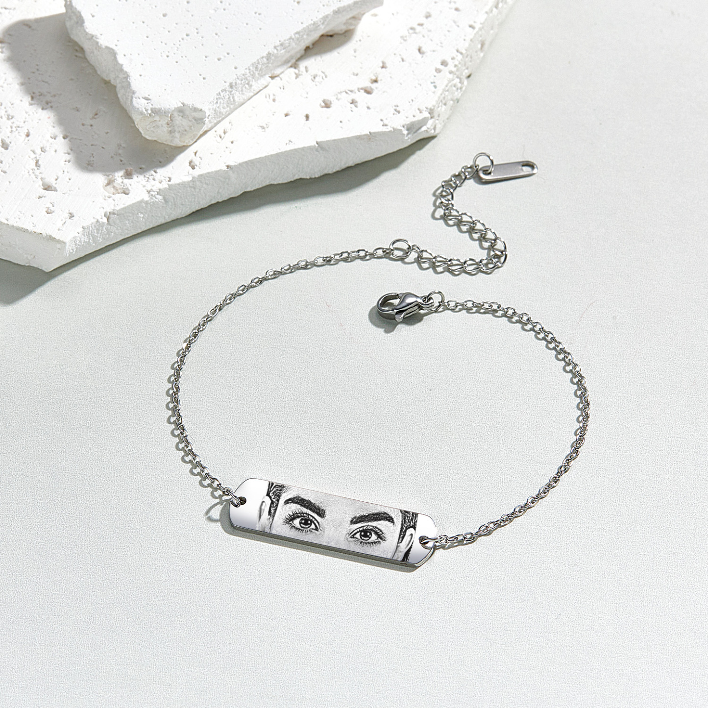Custom Photo Bracelet Eyes Bracelet Bar Bracelet Gifts for Her - NameNecklaceAU