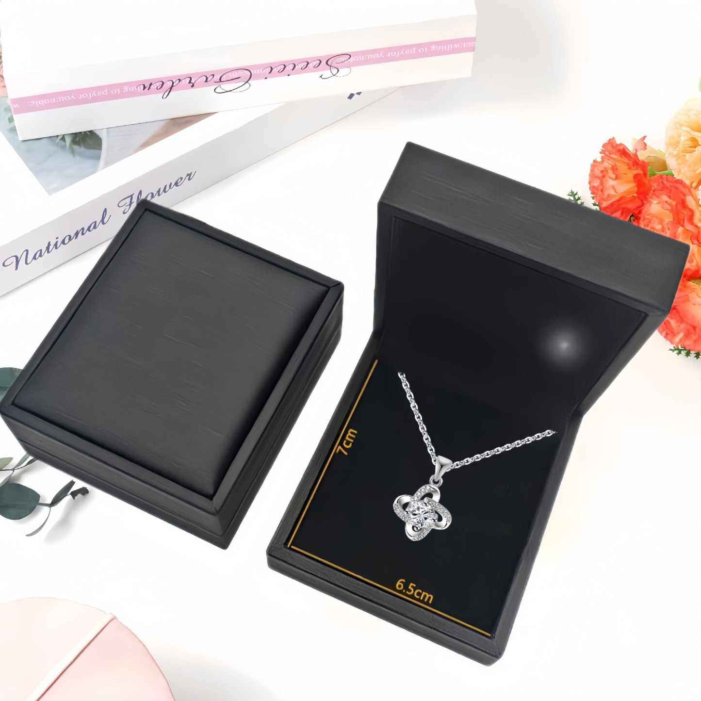 Mother's Day Gifts 925 Sterling Silver Lucky Clover Necklace for Mom with Cubic Zirconia and Gold Plating Elegant Four-Leaf Clover Pendant -  NameNecklaceUK