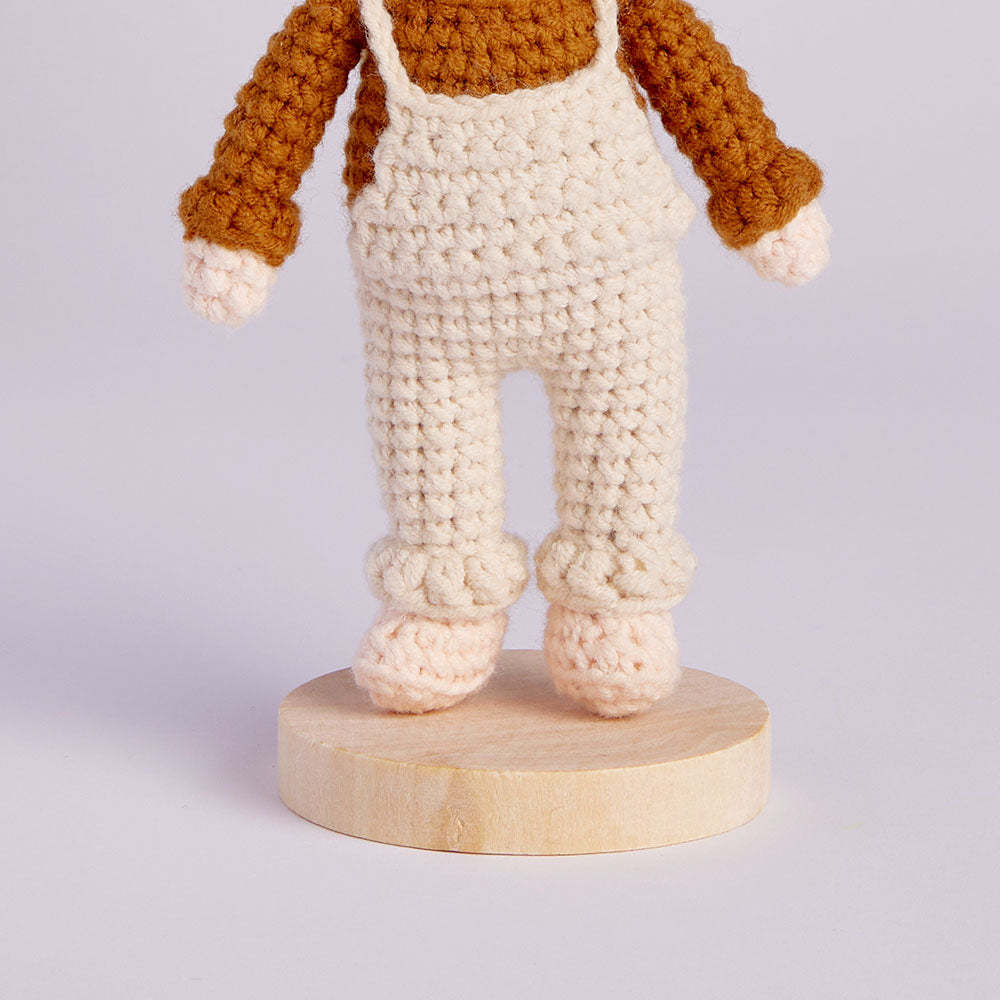 10cm Crochet Doll Base Stand - yournamenecklaceuk