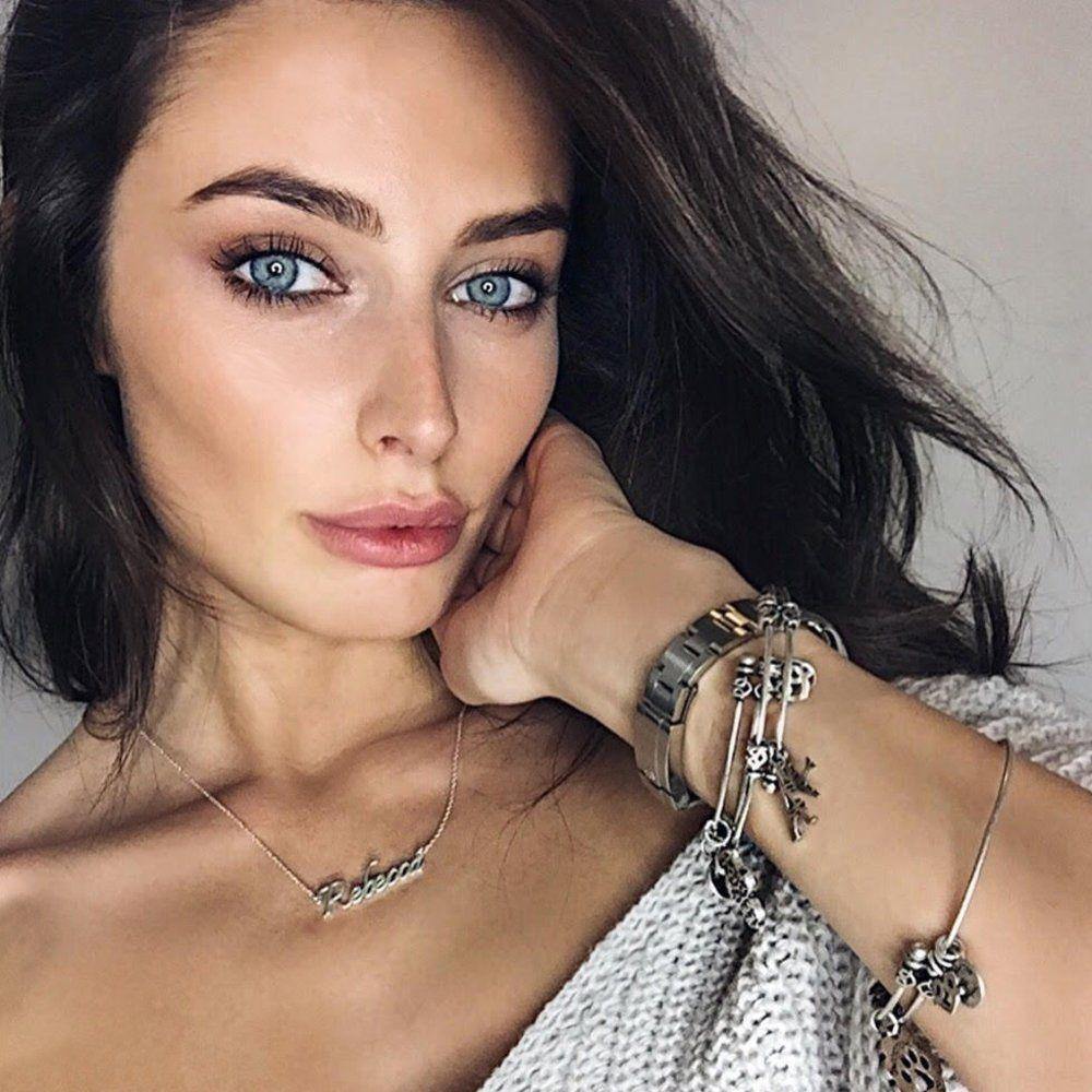 Hamsa Hand Charm Bangle - yournamenecklaceuk