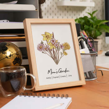 Personalized Birth flower Bouquet Names Frame Gift for Mom - yournamenecklaceuk