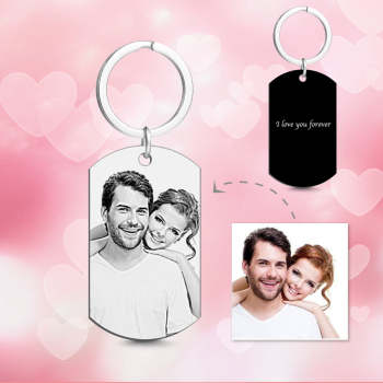 Personalized photo gift – keychain with a photo of a couple or pet