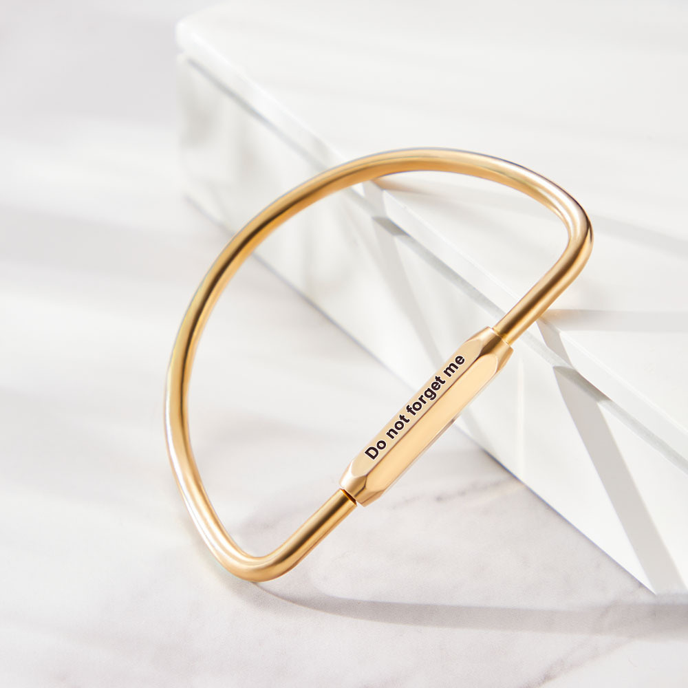 Personalized D Keyring Custom Engraved Camping Carabiner Keychain for Men - yournamenecklaceuk