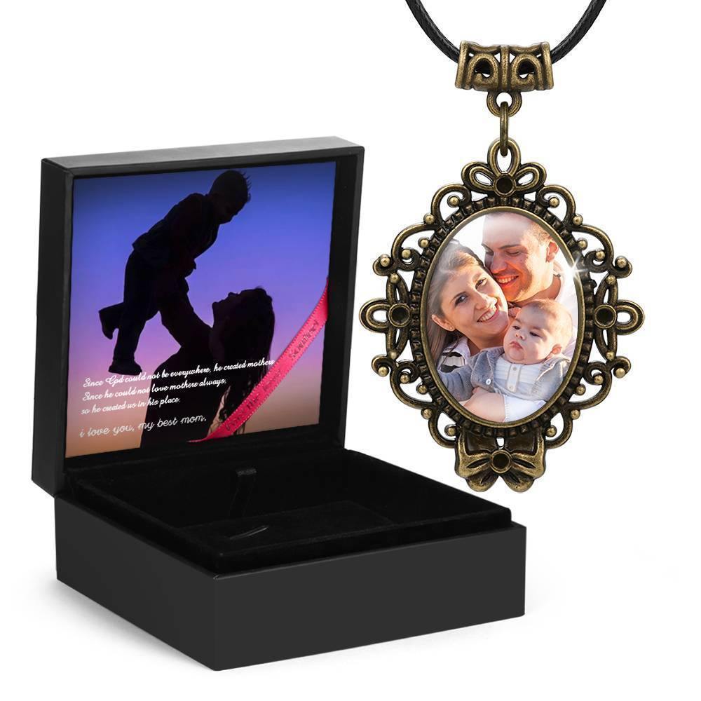 Oval Photo Necklace with Floral Border - yournamencklaceuk