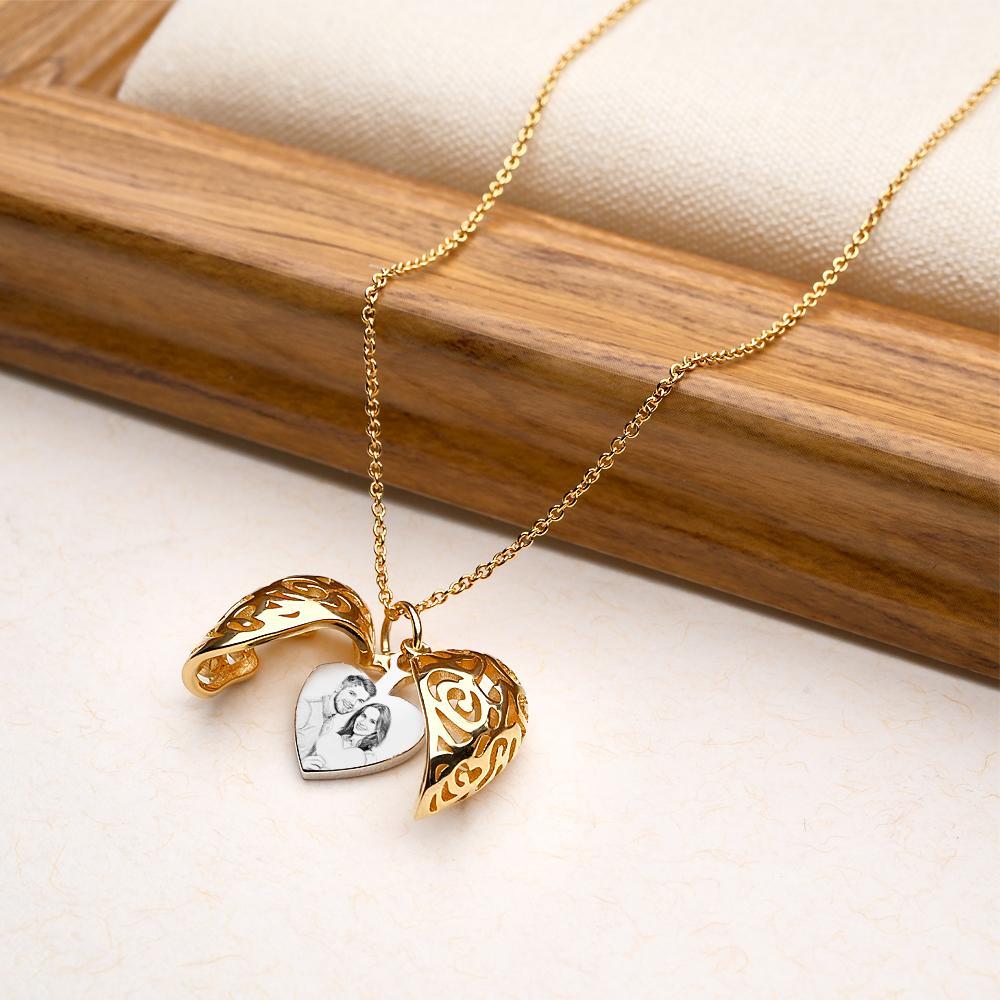 Love Heart Locket Photo Necklace Engraved Photo Necklace with Totem Memorial Jewelry Heart Keepsake Gift for Family Mom Friends - yournamenecklaceuk