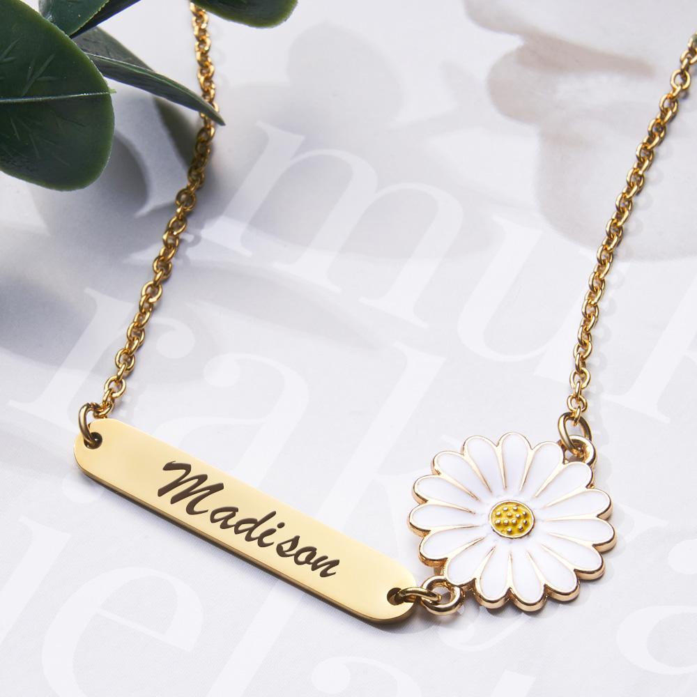 Personalized Name Daisy Necklace Gold Nameplate Charm Unique Gift for Her - yournamenecklaceuk
