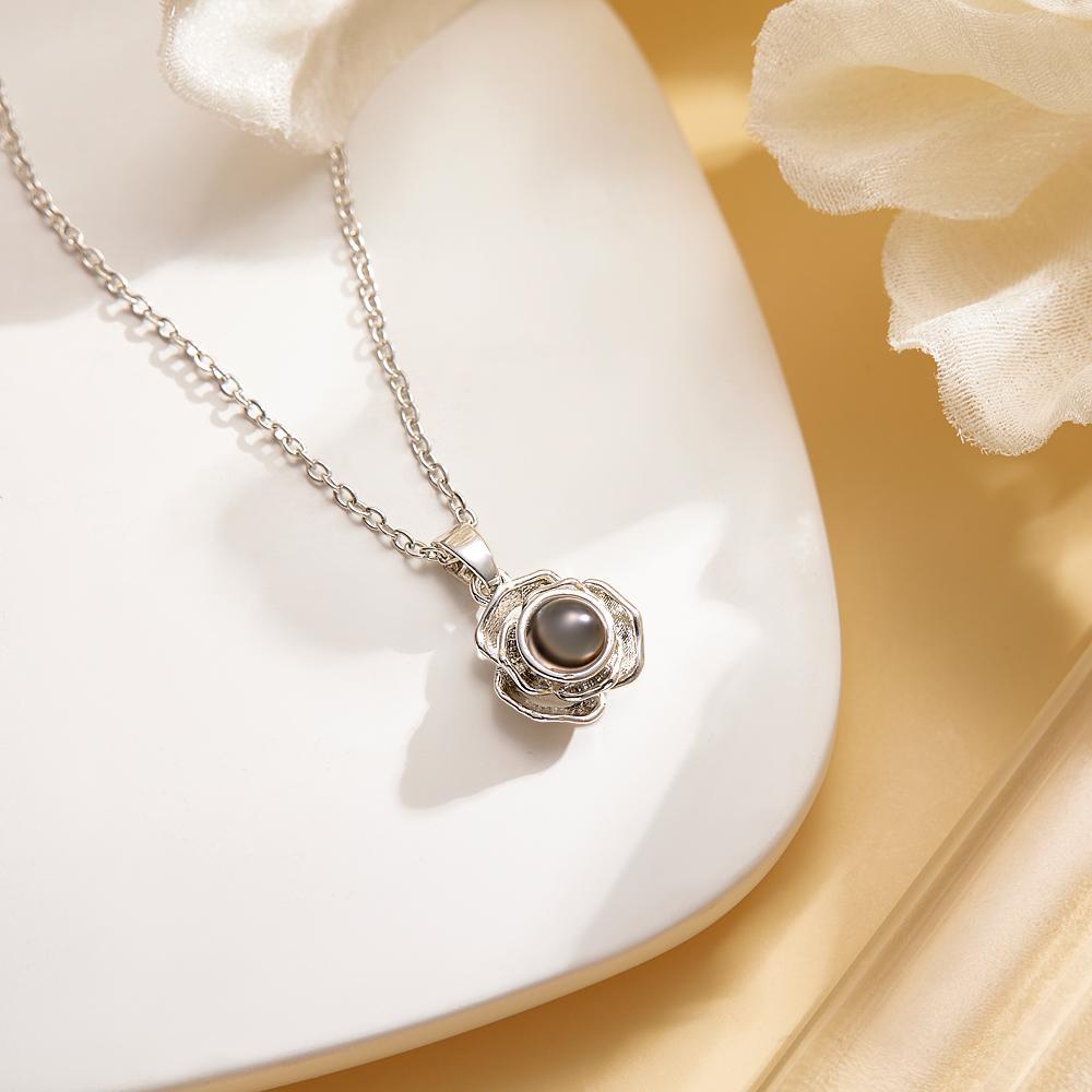 Custom Projection Necklace Creative Rose Girl Gift - yournamenecklaceuk