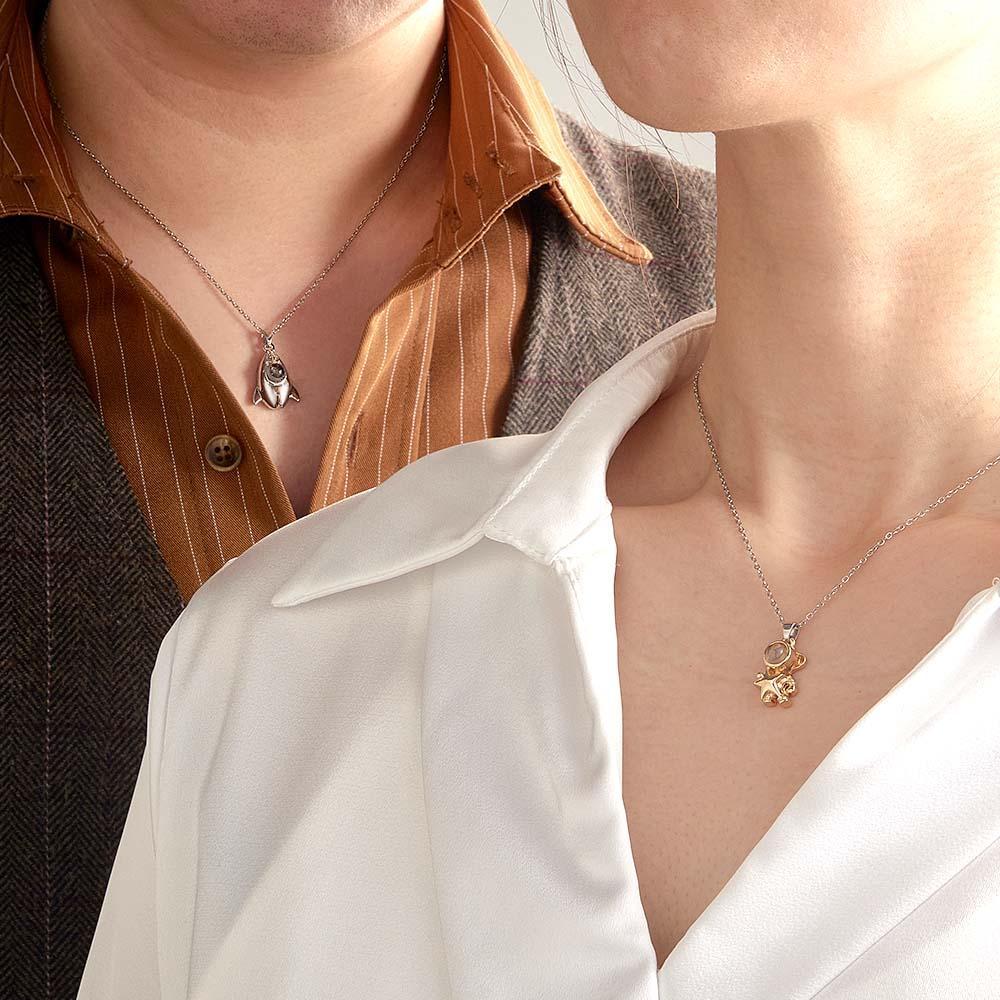 Custom Projection Couple Necklace Astronaut Creative Gift - yournamenecklaceuk