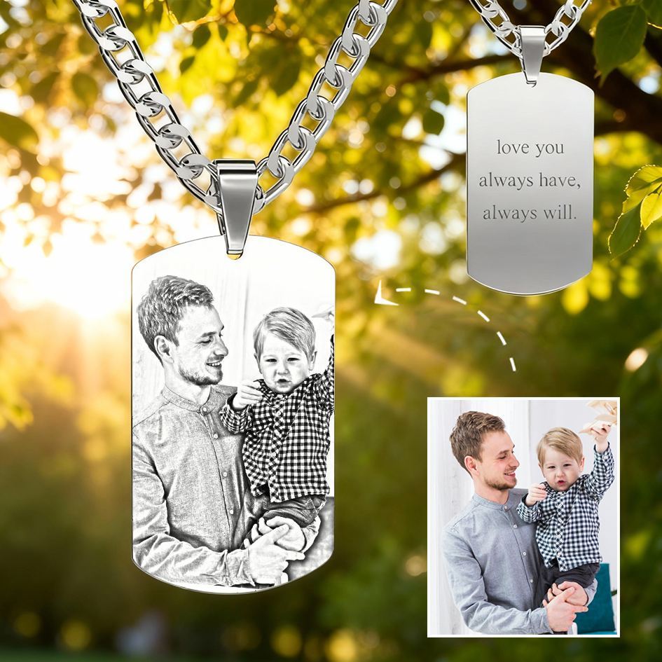 Customized Men’s Photo Medallion – Engraved Necklace for Special Moments