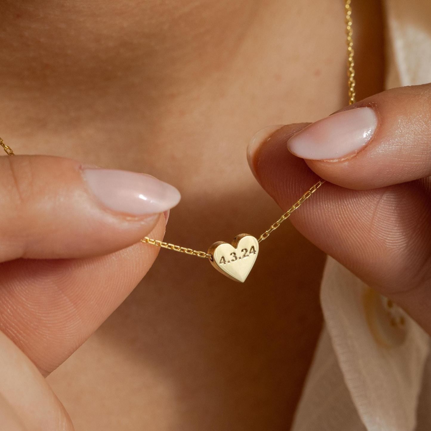 Personalized Date Heart Pendant Necklace Custom Engraved Names and Special Date Heart Charm Necklace Anniversary Gifts -  NameNecklaceUK