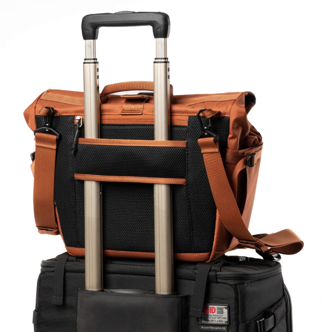 Think Tank Photo FocusPoint® Crossbody 13L
