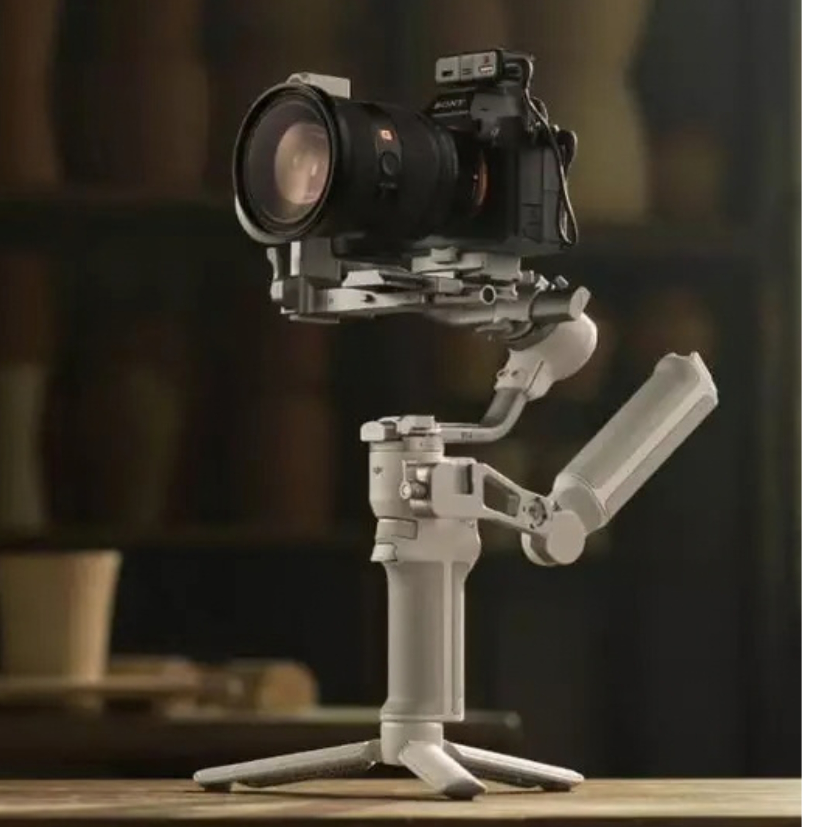 DJI RS 4 Mini - Handheld Gimbal Stabilizer