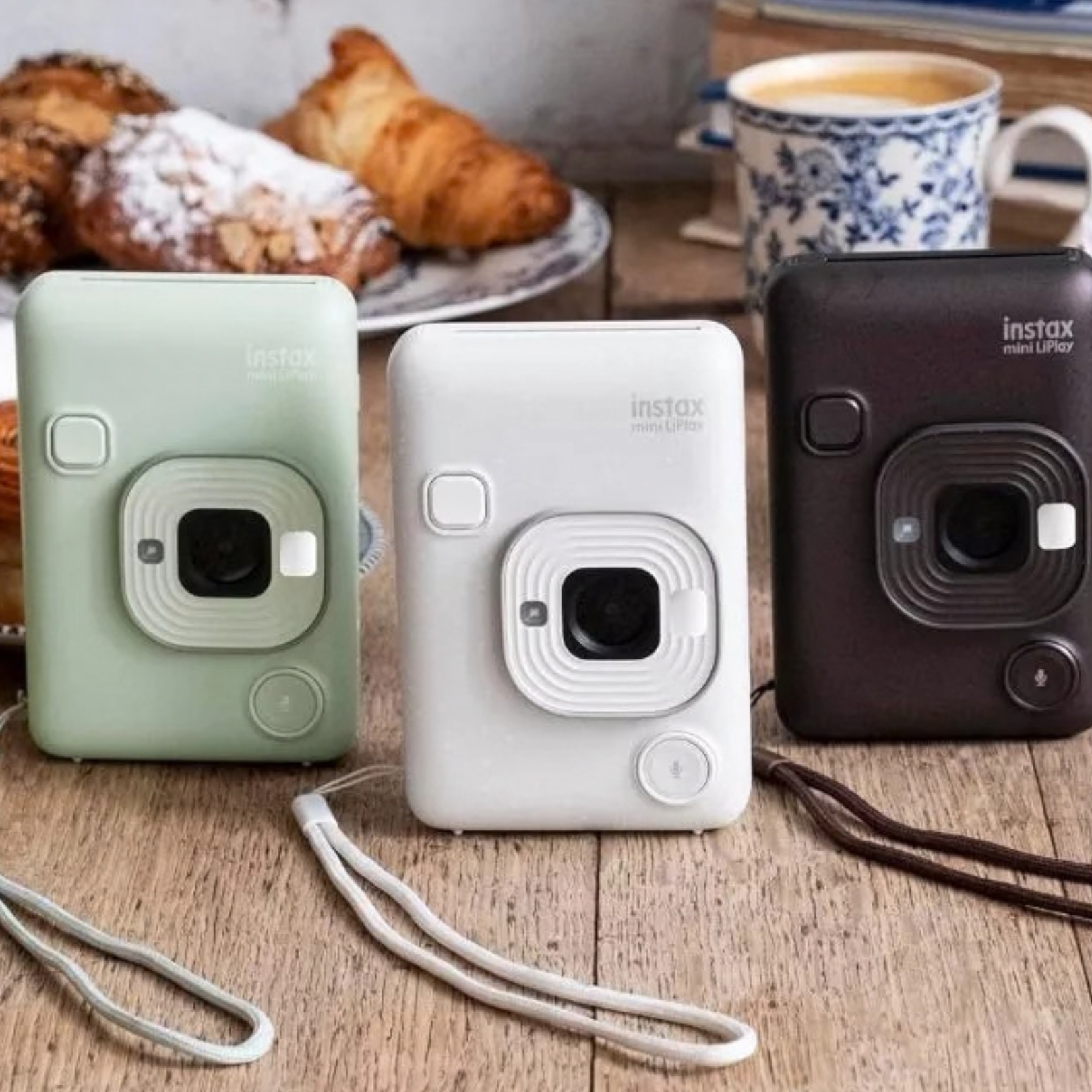 FUJIFILM INSTAX Mini LiPlay Hybrid Instant Camera