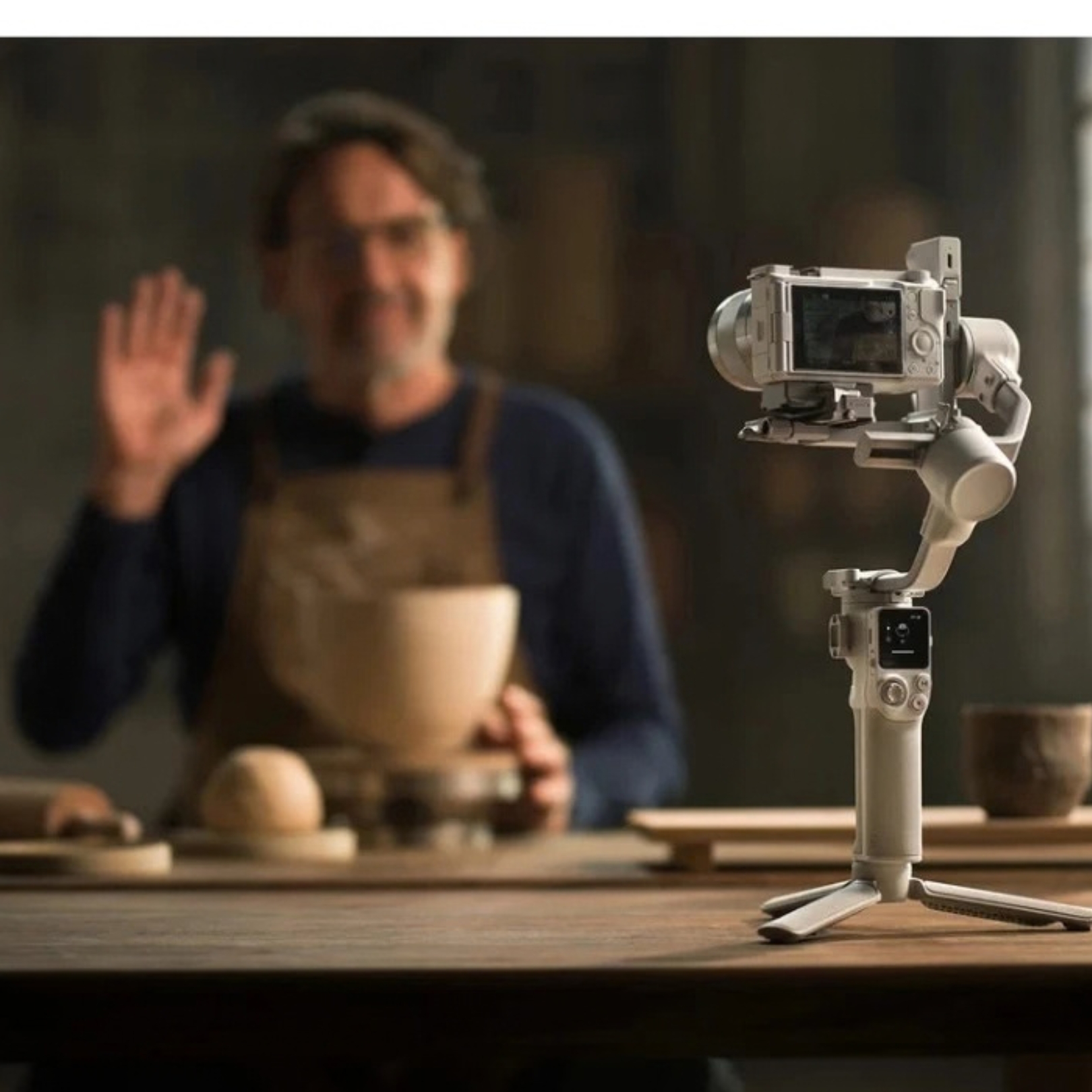 DJI RS 4 Mini - Handheld Gimbal Stabilizer
