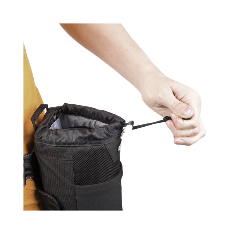 Think Tank photo Lens Changer 50 V3.0 Modular pouch fits wide-angle lenses with hoods in shooting position