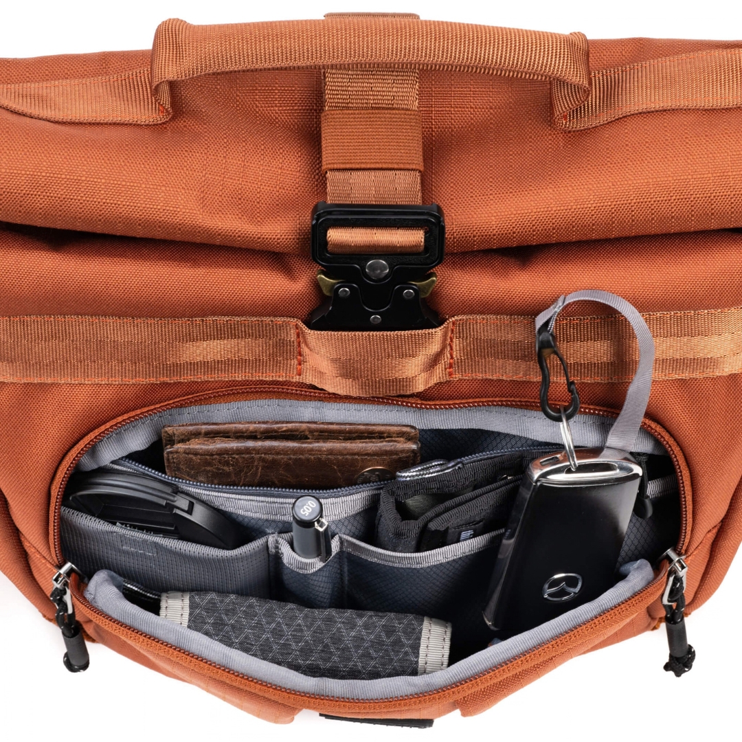 Think Tank Photo FocusPoint® Crossbody 8L