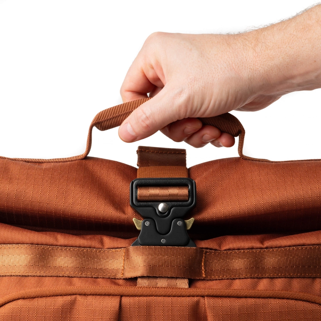 Think Tank Photo FocusPoint® Crossbody 8L