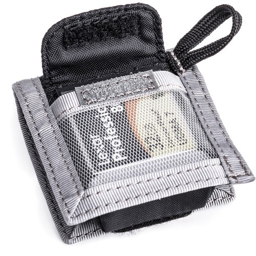 Think Tank Photo CF/SD + Battery Wallet