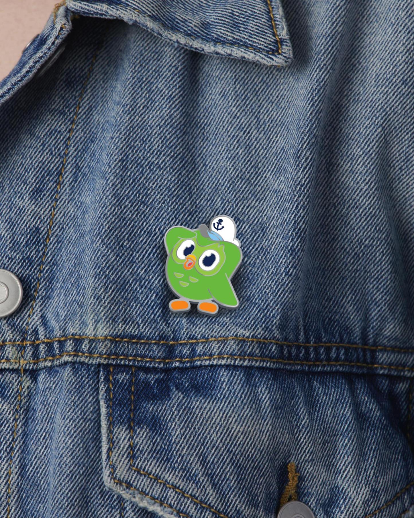 Duolingo World Cruise Pin